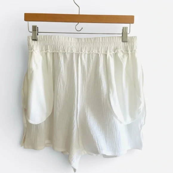 Dippin Daisy’s White Shorts Cotton Crinkle Gauze Swim Coverup Women’s Large NWT - Picture 6 of 9